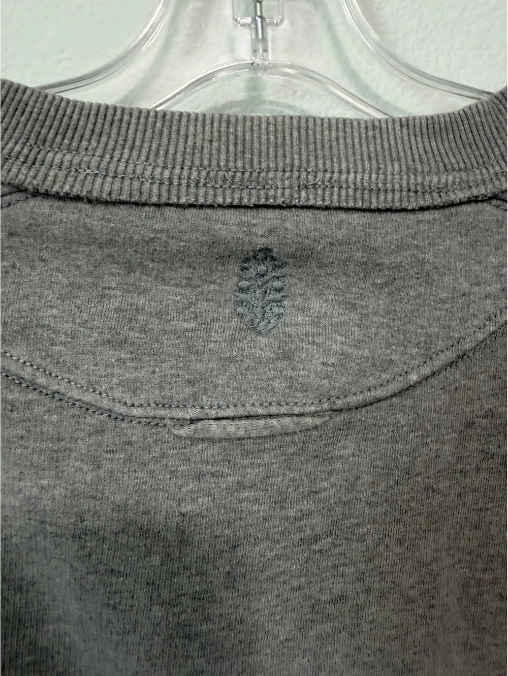 Free People Movement Long Sleeve Crew Neck Cropped Pullover Sweatshirt Size XS